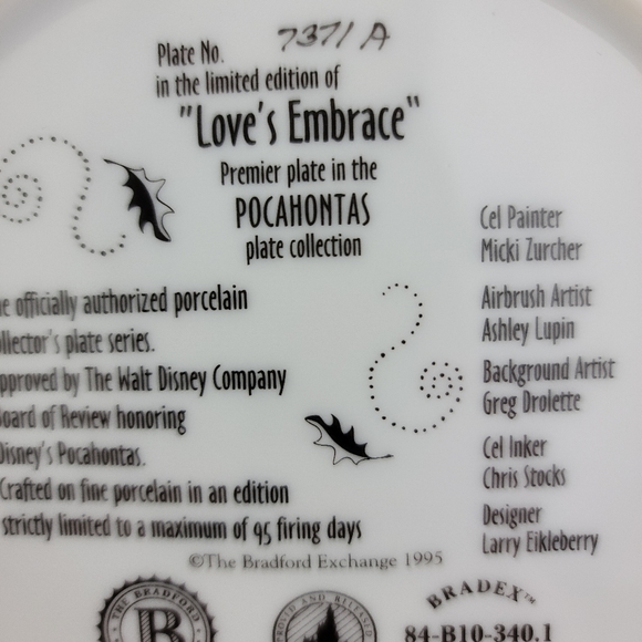 Bradford's Exchange Pocahontas Love's Embrace Disney Collectors Porcelain Plate - Picture 5 of 10